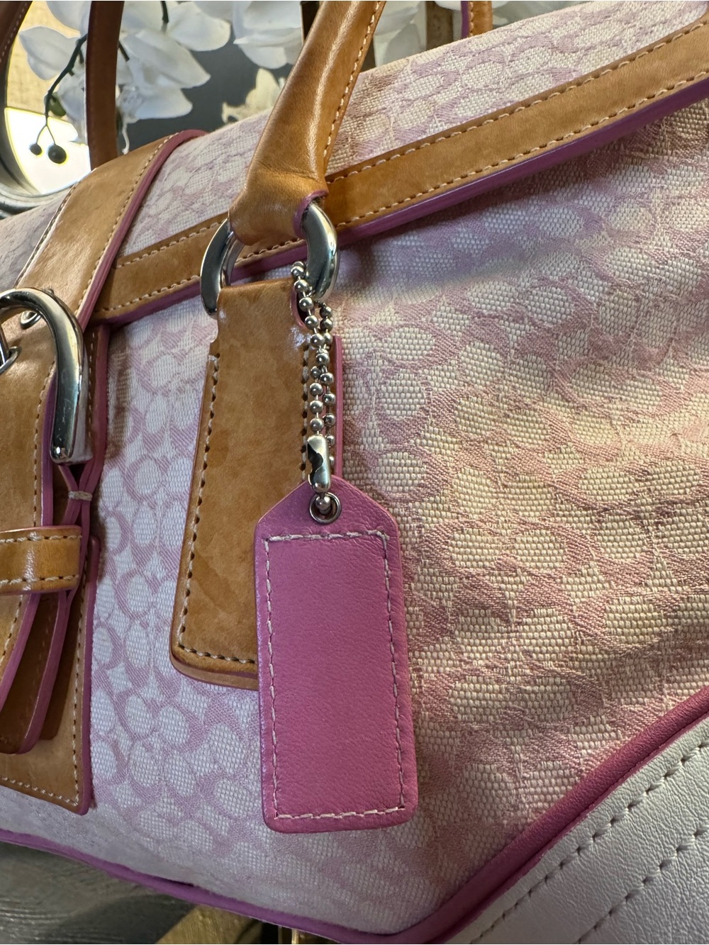 Coach Vintage Hampton Soho Scarce Color Pink & White Canvas w/ Tan Leather Trim - Picture 8 of 17